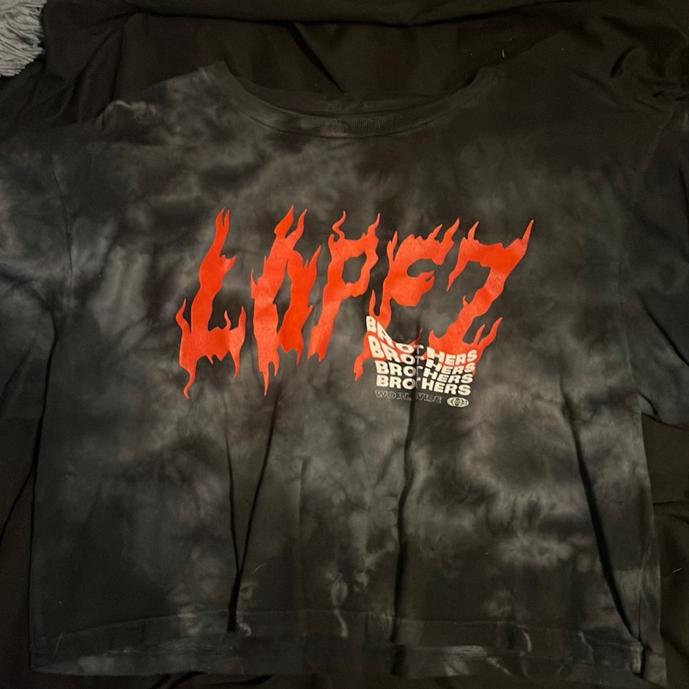 Lopez bro crop top